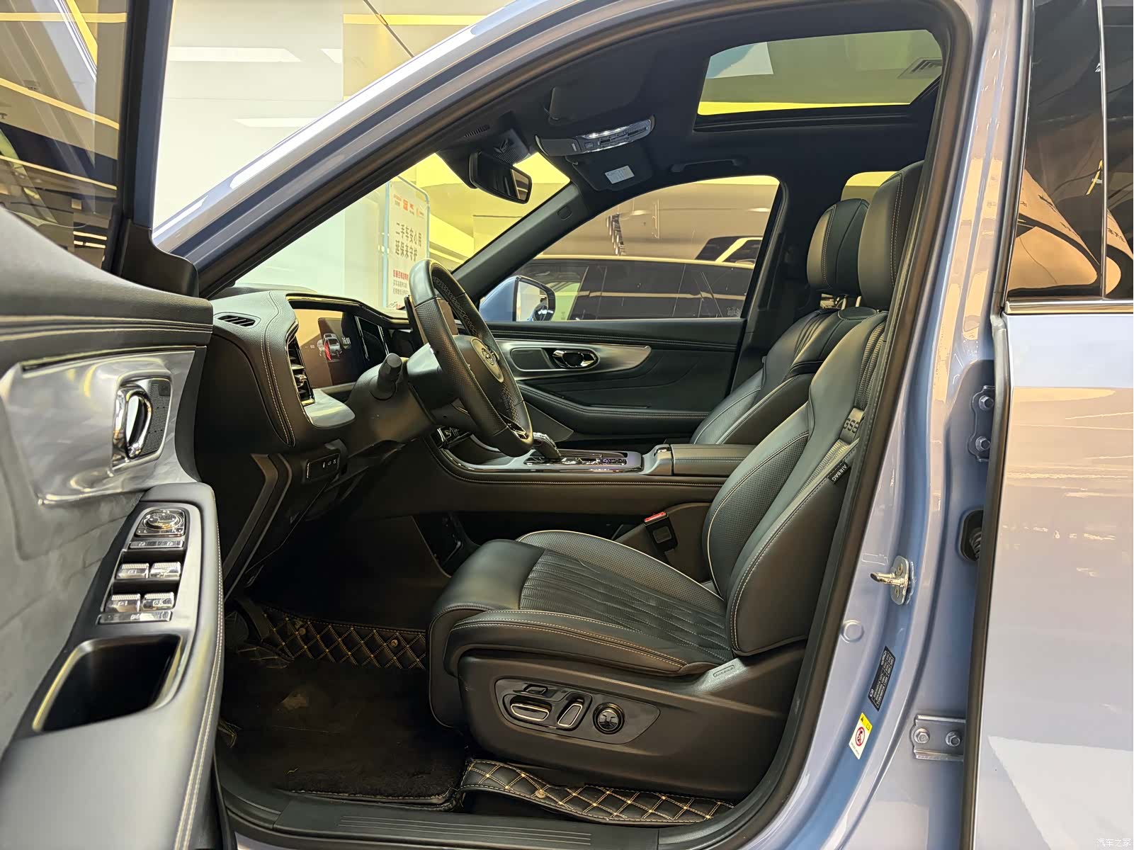 Trumpchi GS8, 2022 31