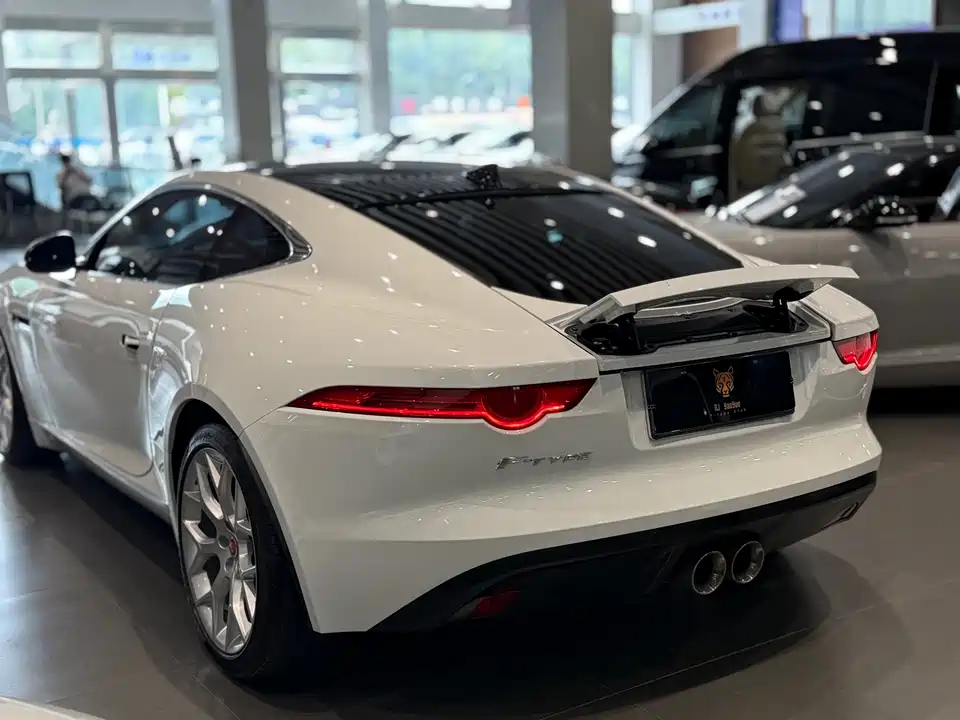 Jaguar F-TYPE
