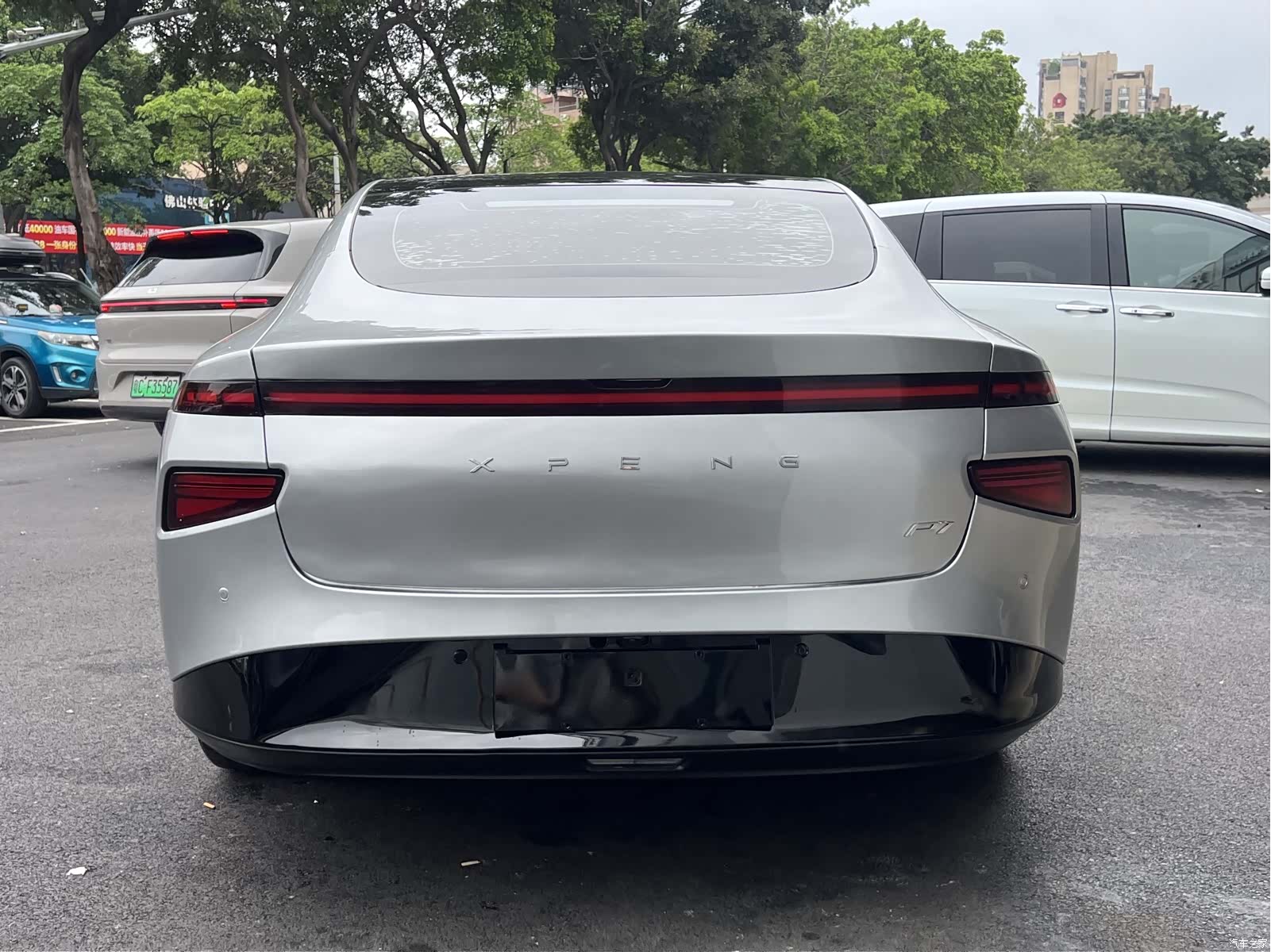 Xpeng P7, 2020 10