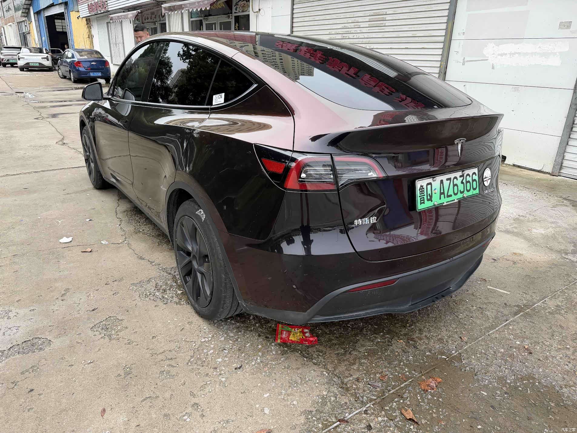 Tesla Model Y, 2023 7