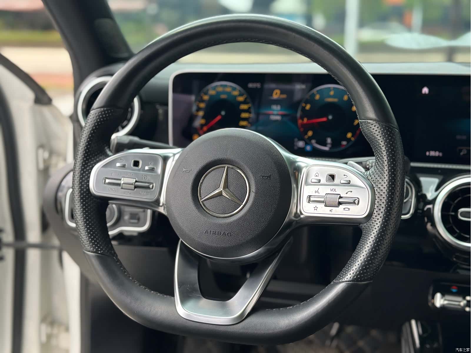 Mercedes-Benz A-Class, 2019 6
