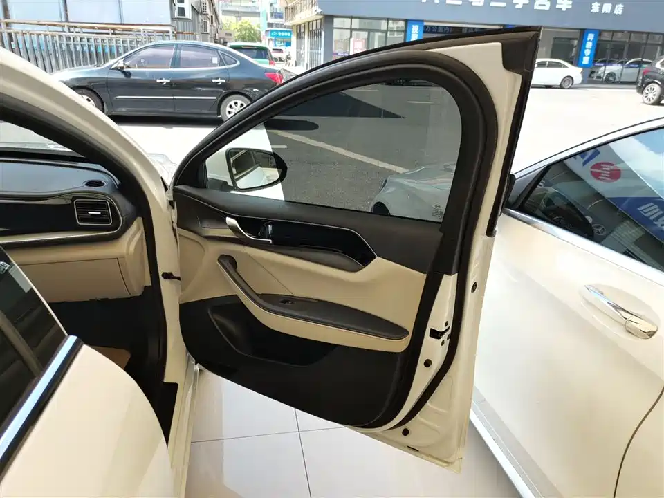 BYD Qin Yuan