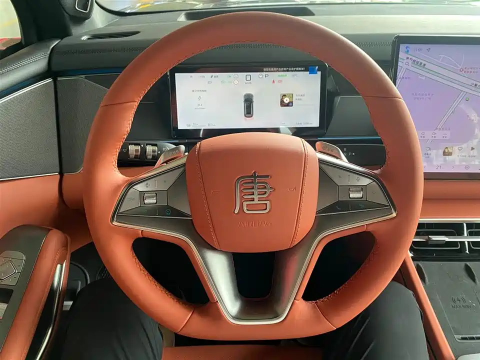 BYD Tang L
