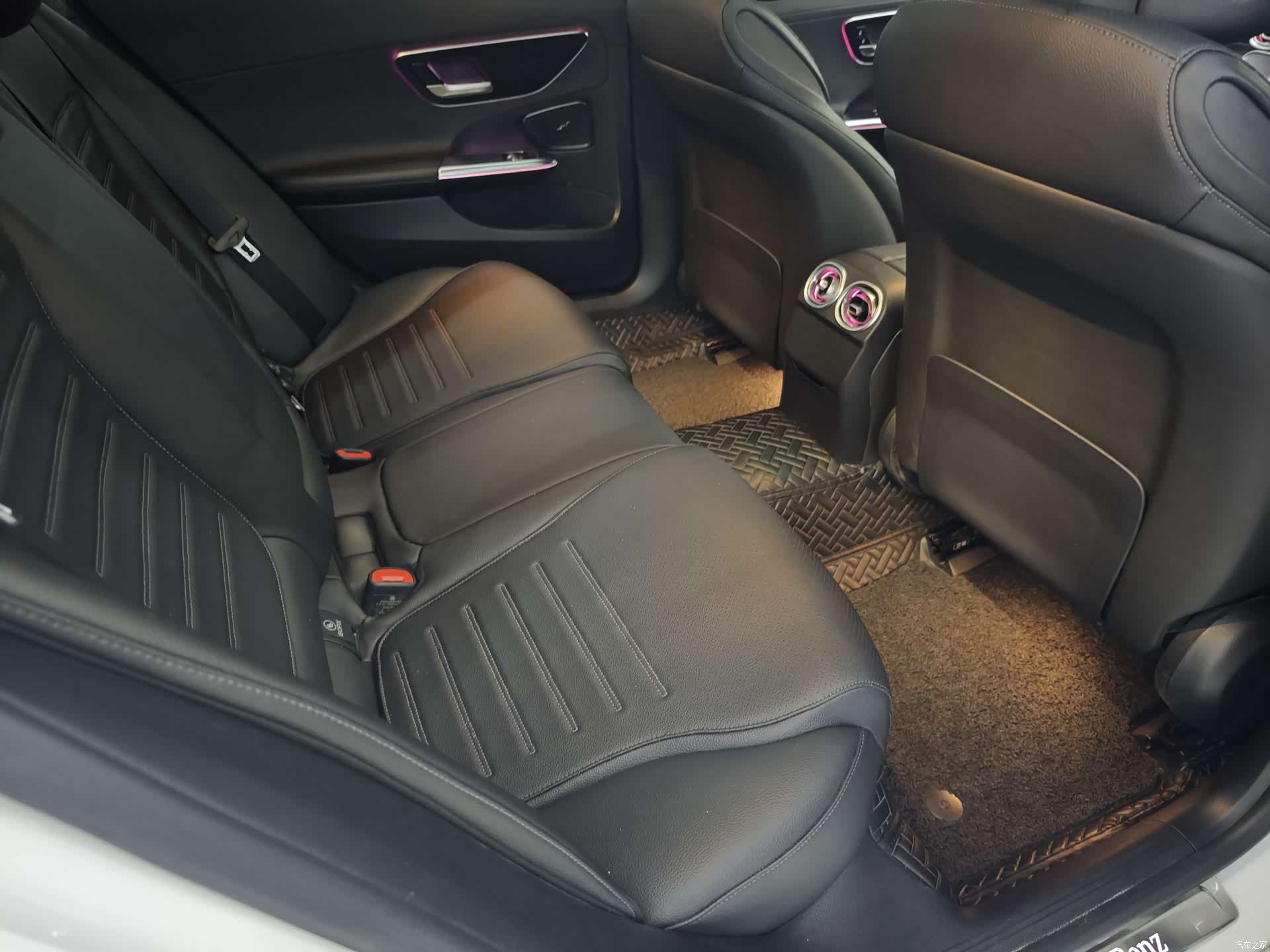 Mercedes-Benz C-Class, 2021 6