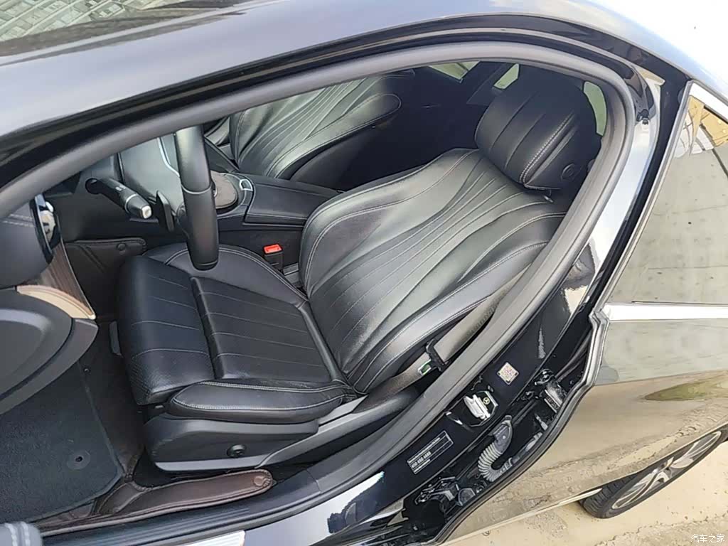 Mercedes-Benz E-Class, 2019 15