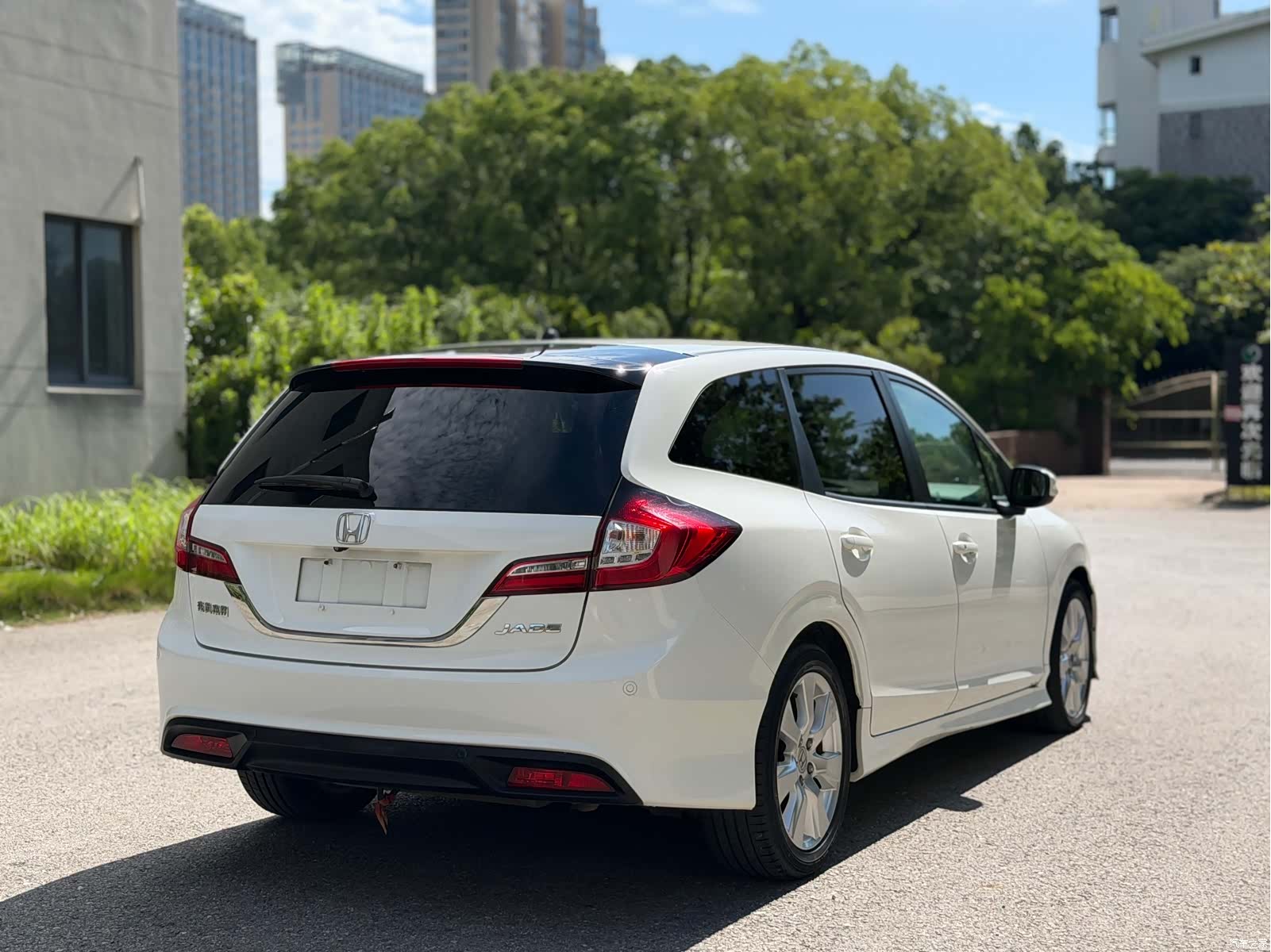 Honda Jade, 2015 4