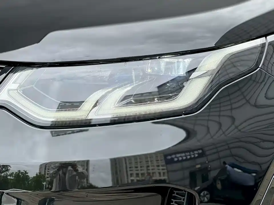 Land Rover Discover sports