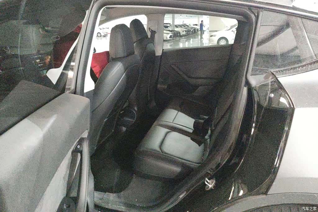 Tesla Model Y, 2021 11