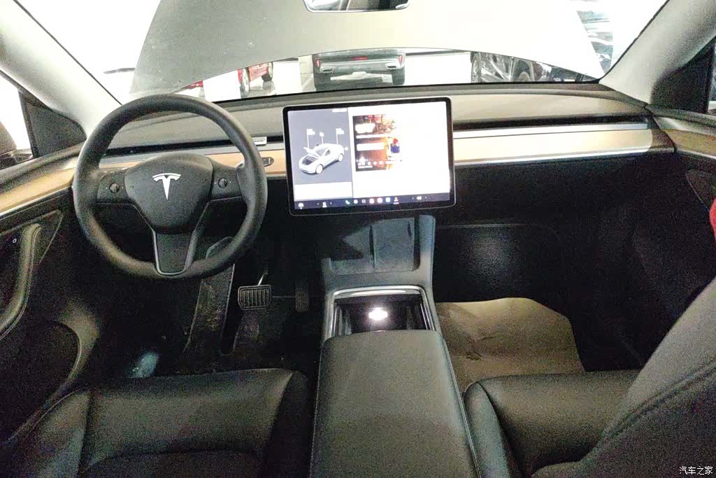 Tesla Model Y, 2021 12