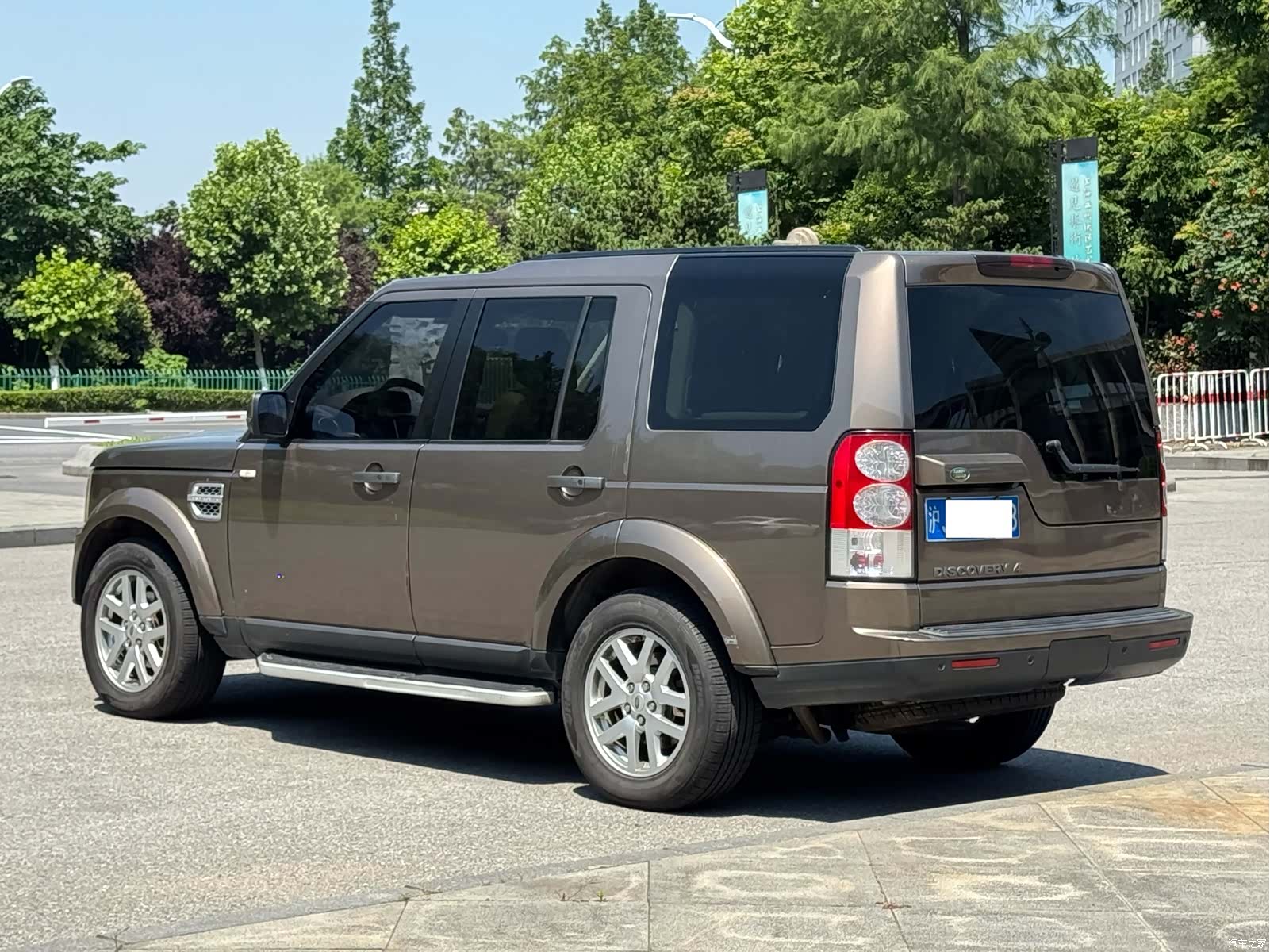Land Rover Discovery, 2010 6