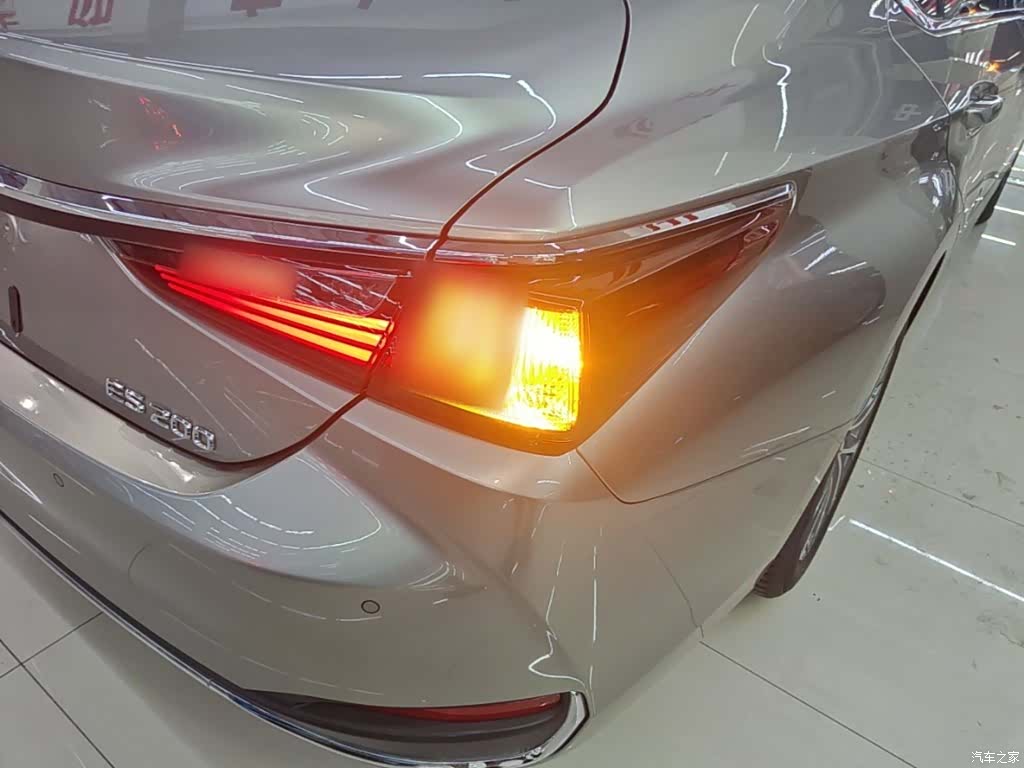 Lexus ES, 2023 8