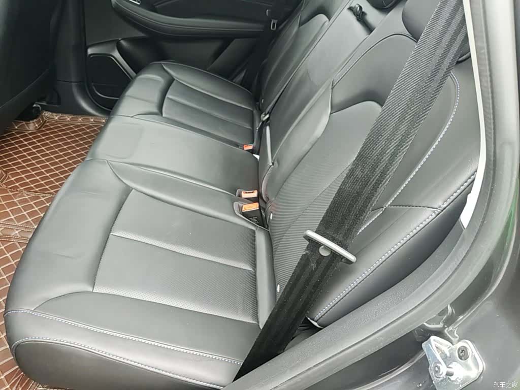 Roewe RX5, 2024 13