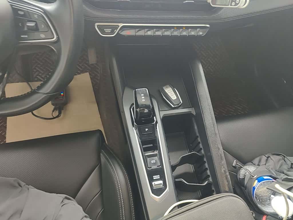 Geely Binray, 2023 14