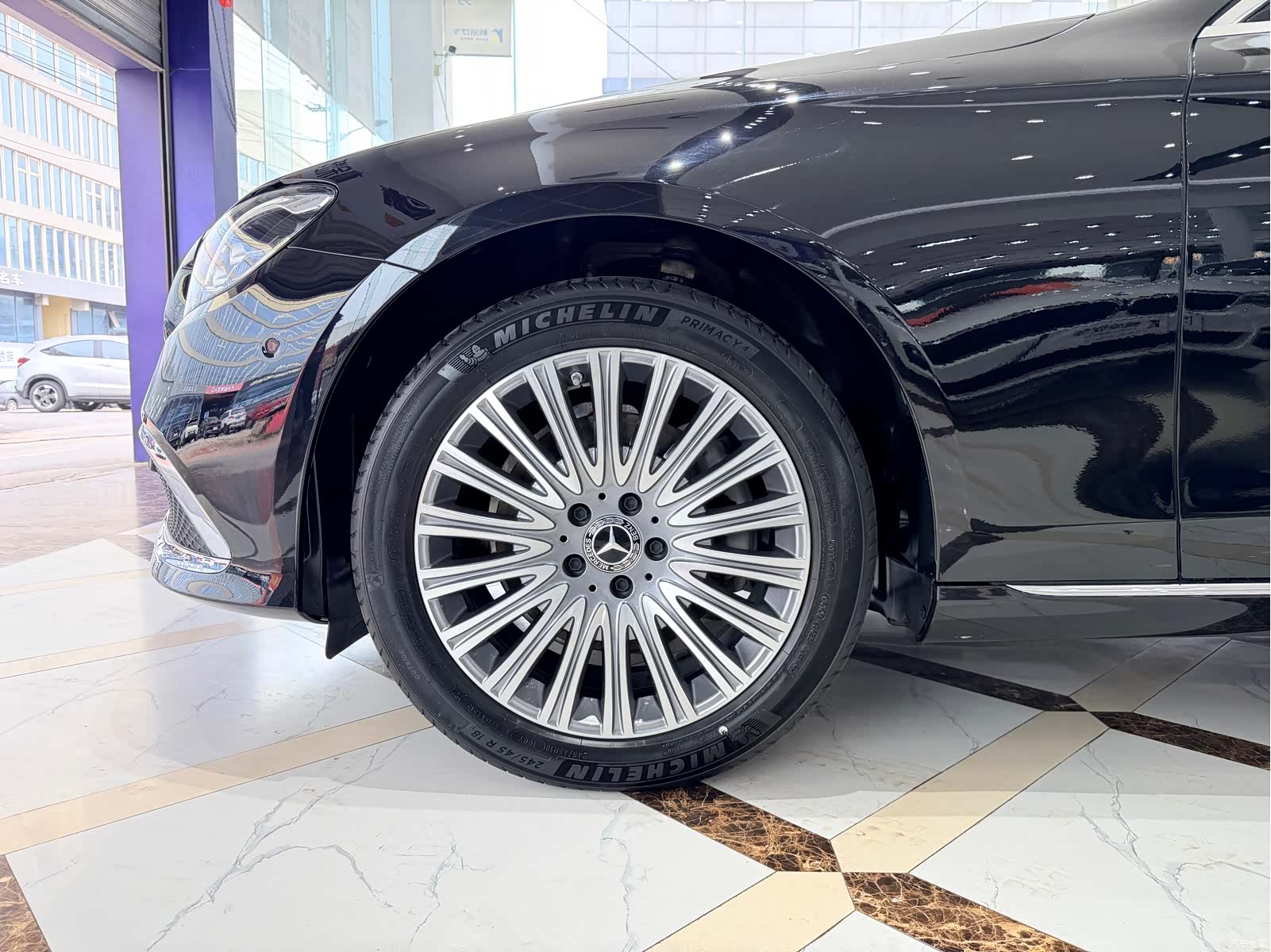 Mercedes-Benz E-Class, 2023 21