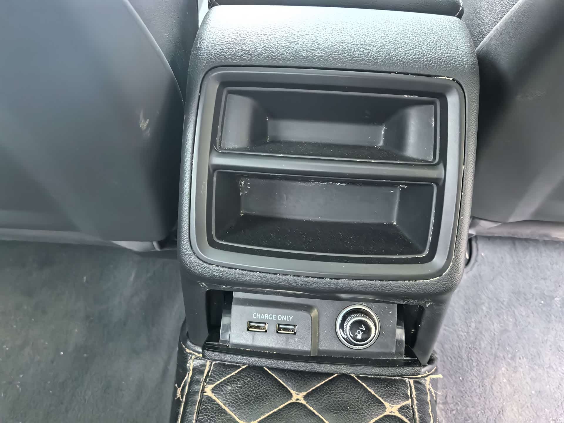 Audi A4L, 2024 25