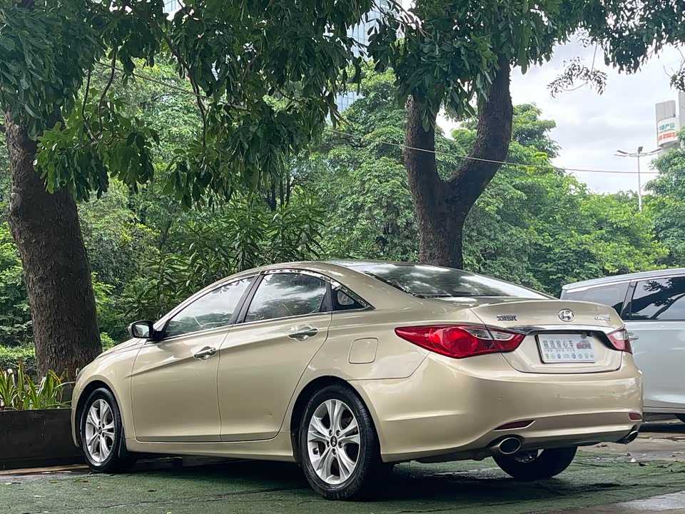 Hyundai Sonata