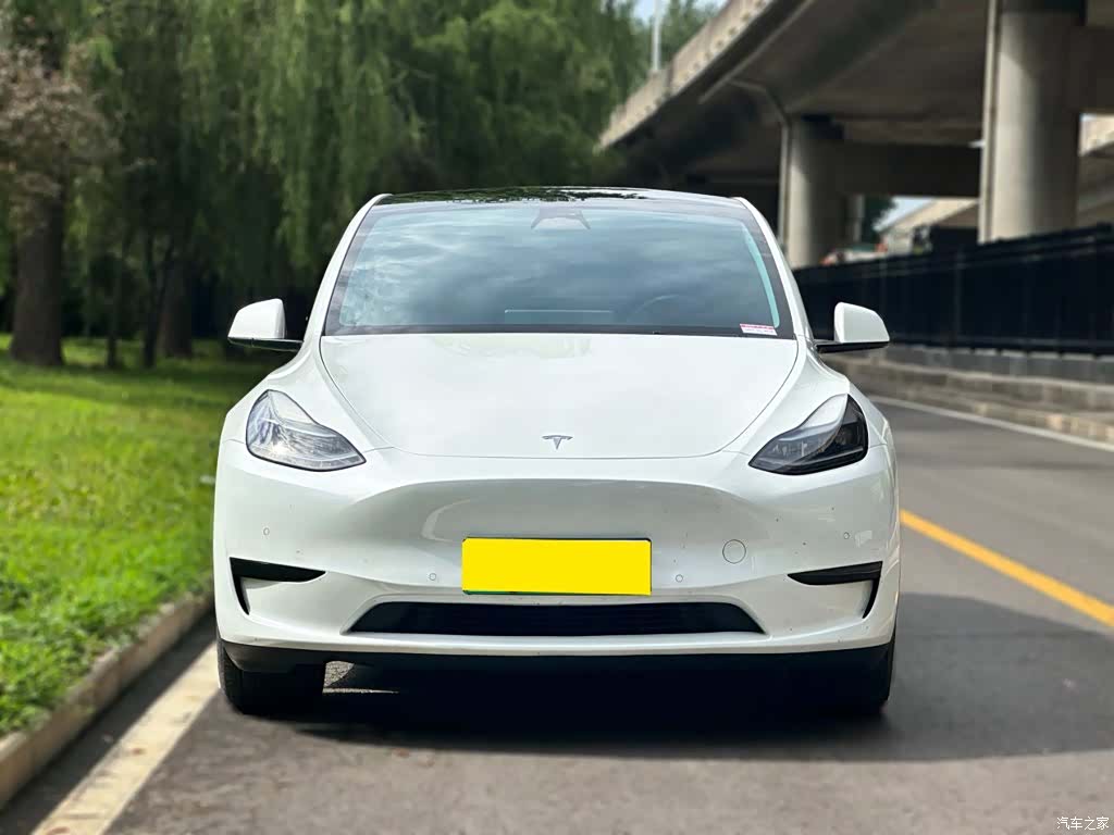 Tesla Model Y, 2024 2