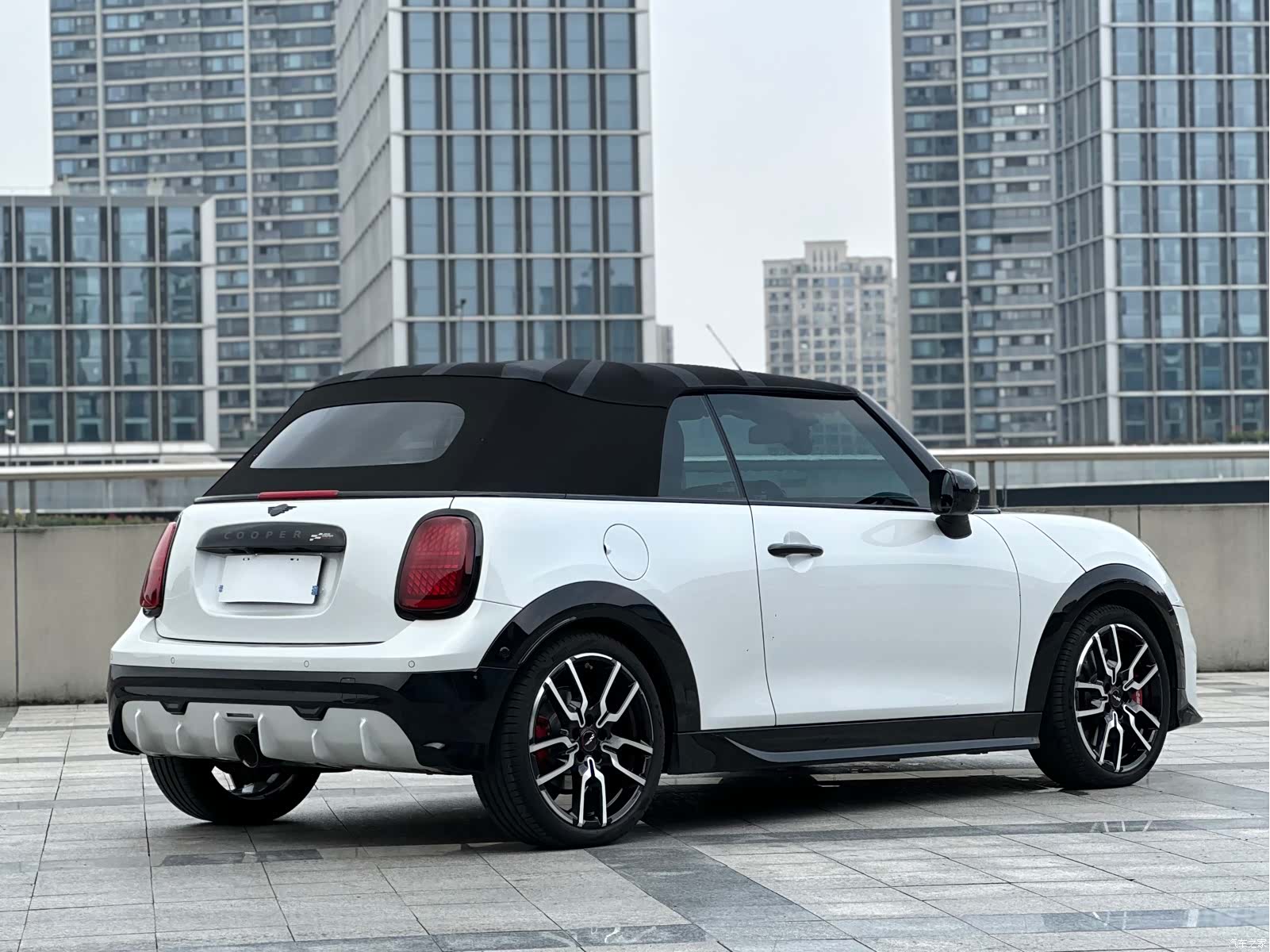 Mini Cooper, 2026 4