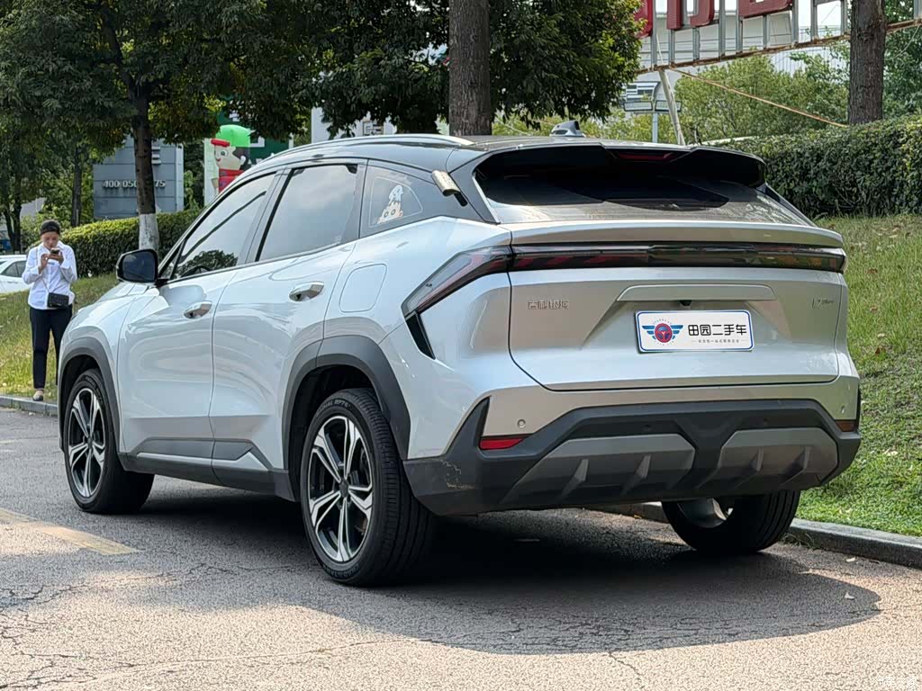 Geely Galaxy L7, 2025 4