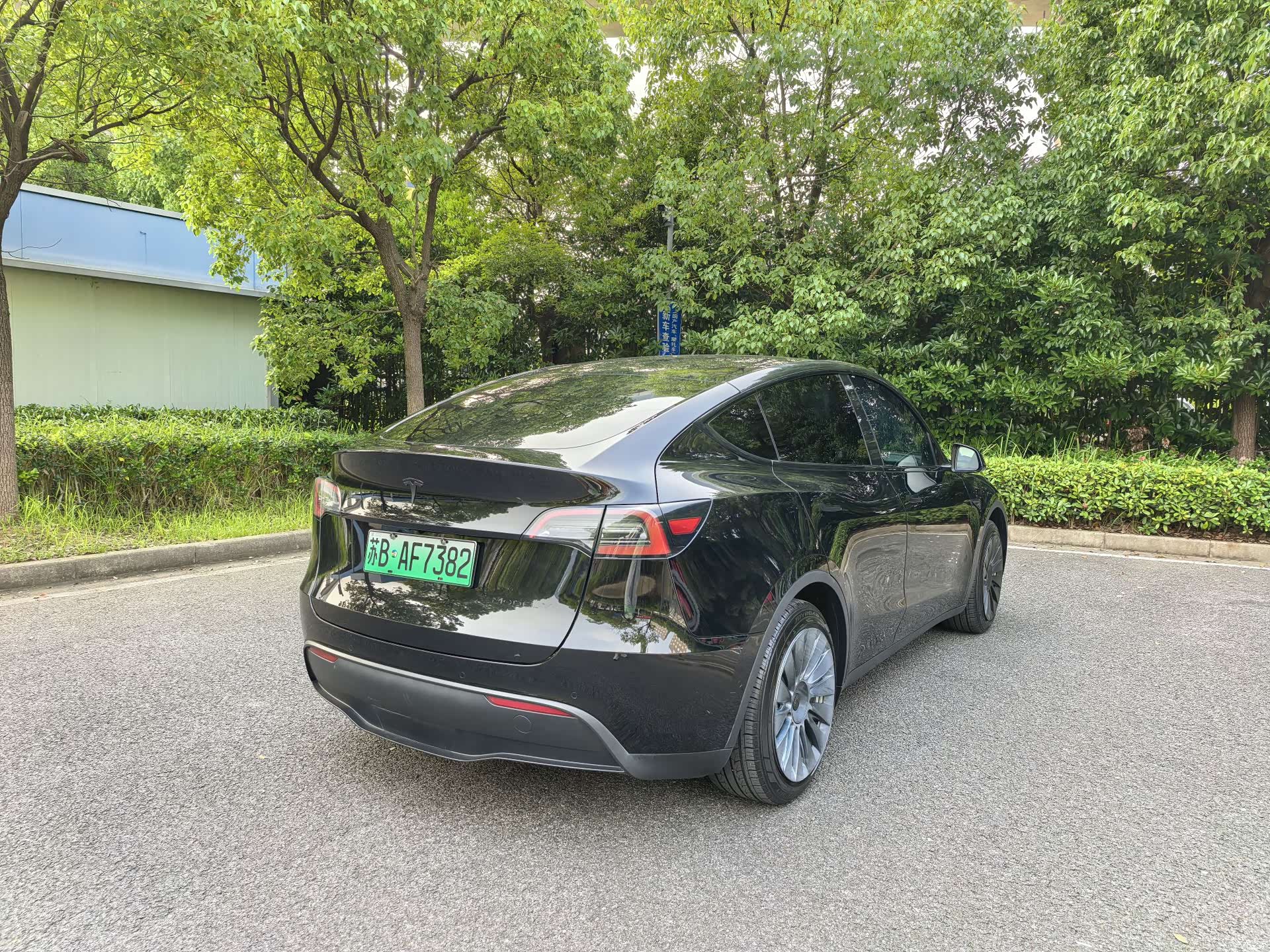 Tesla Model Y, 2022 7