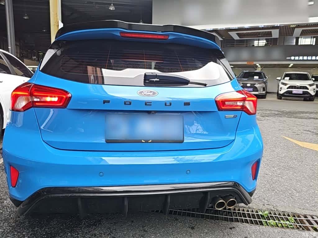 Ford Focus, 2023 4