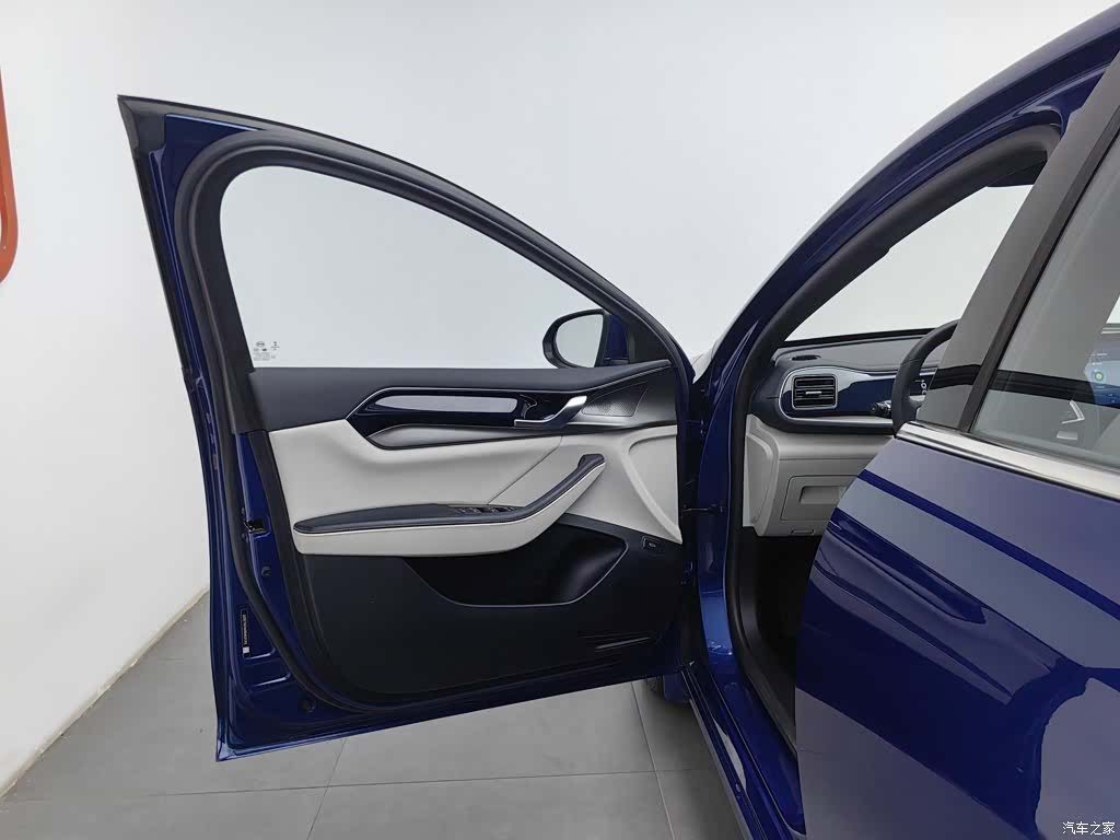 BYD Qin, 2022 8