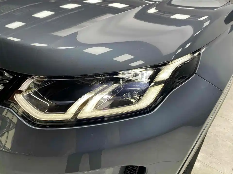 Land Rover Discover sports