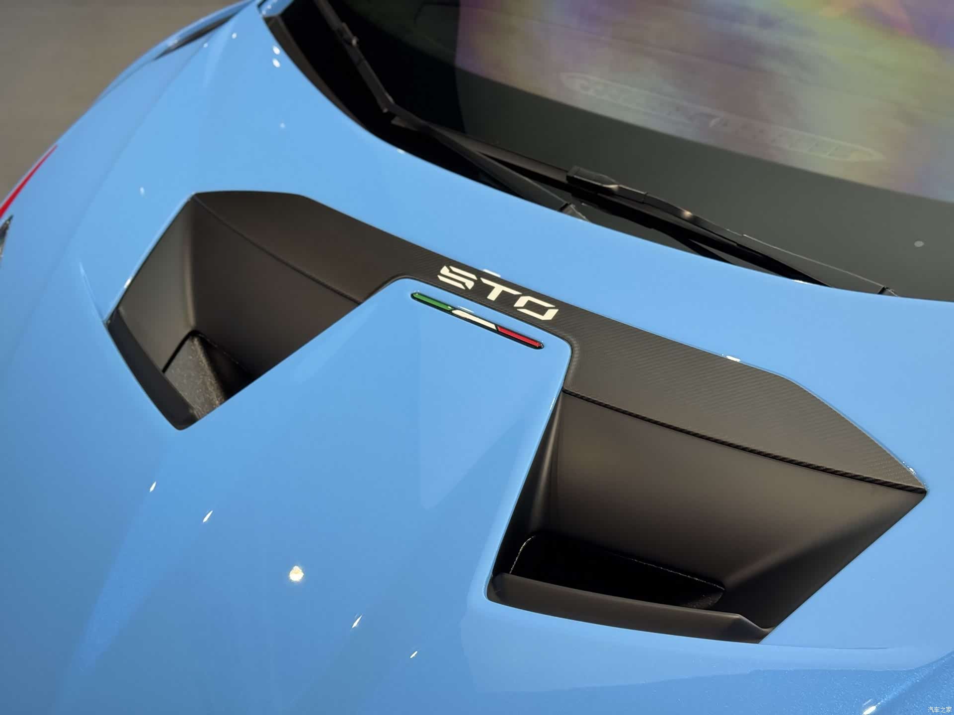 Lamborghini Huracán, 2024 4