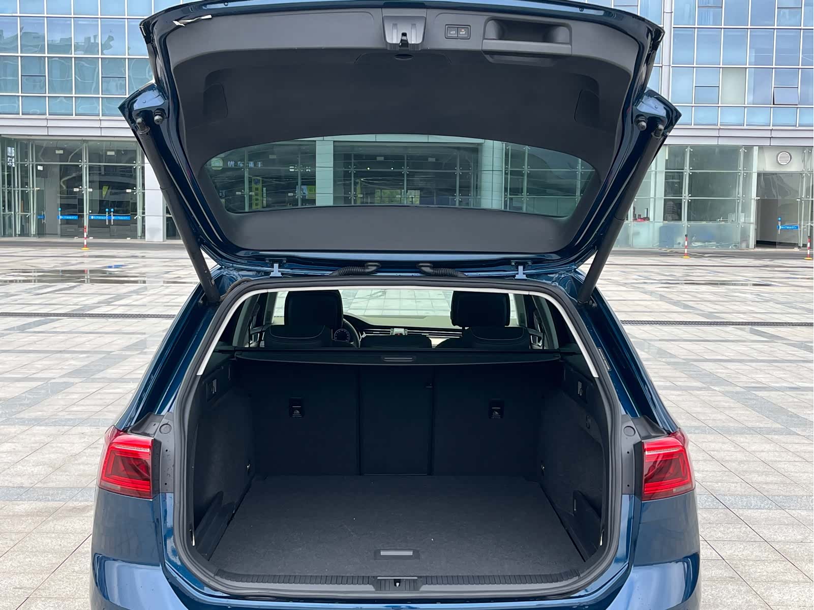 Volkswagen Variant, 2023 19