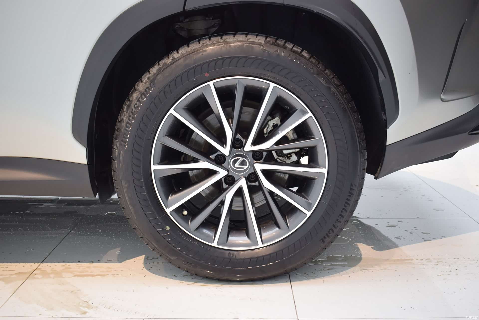 Lexus NX, 2022 19
