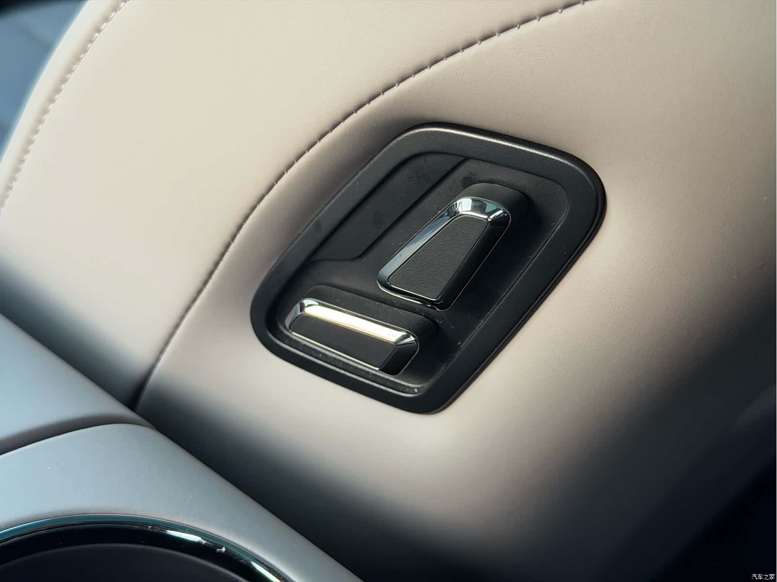Geely 8, 2025 27