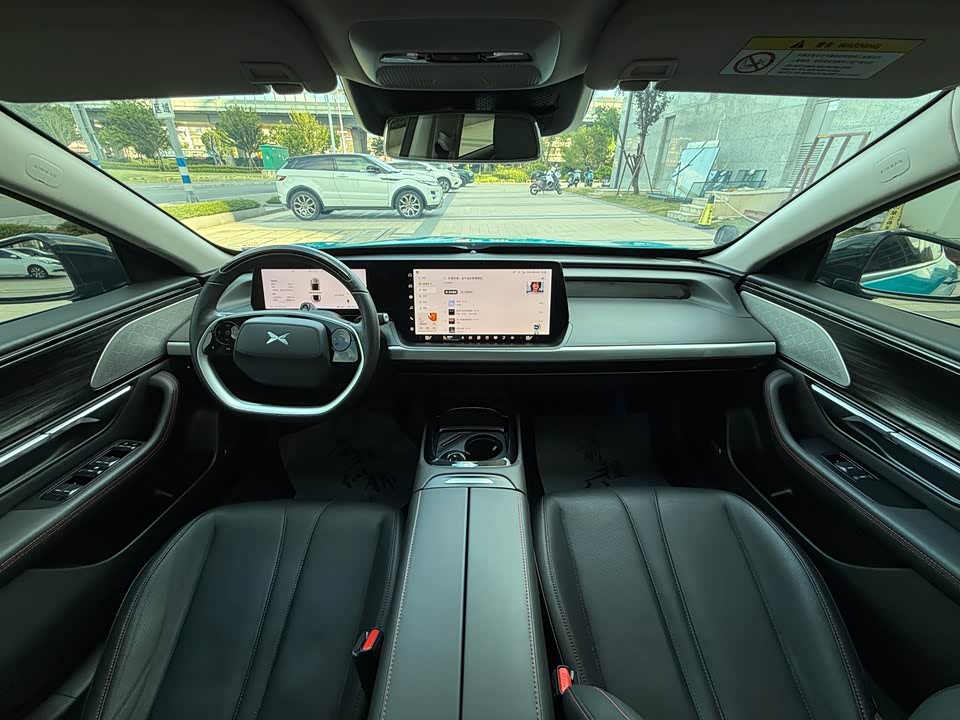 XPENG P7