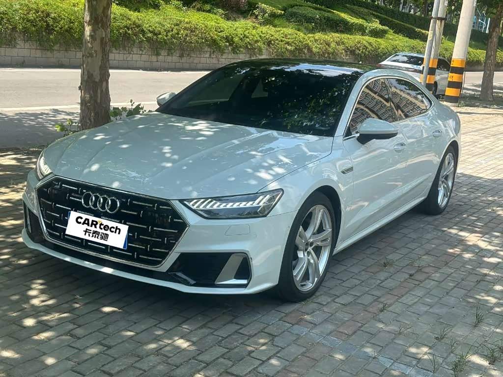 Audi A7L