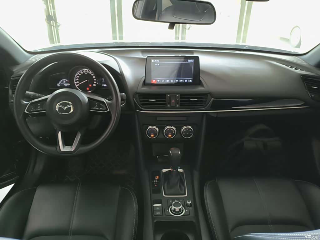Mazda CX-4, 2022 10