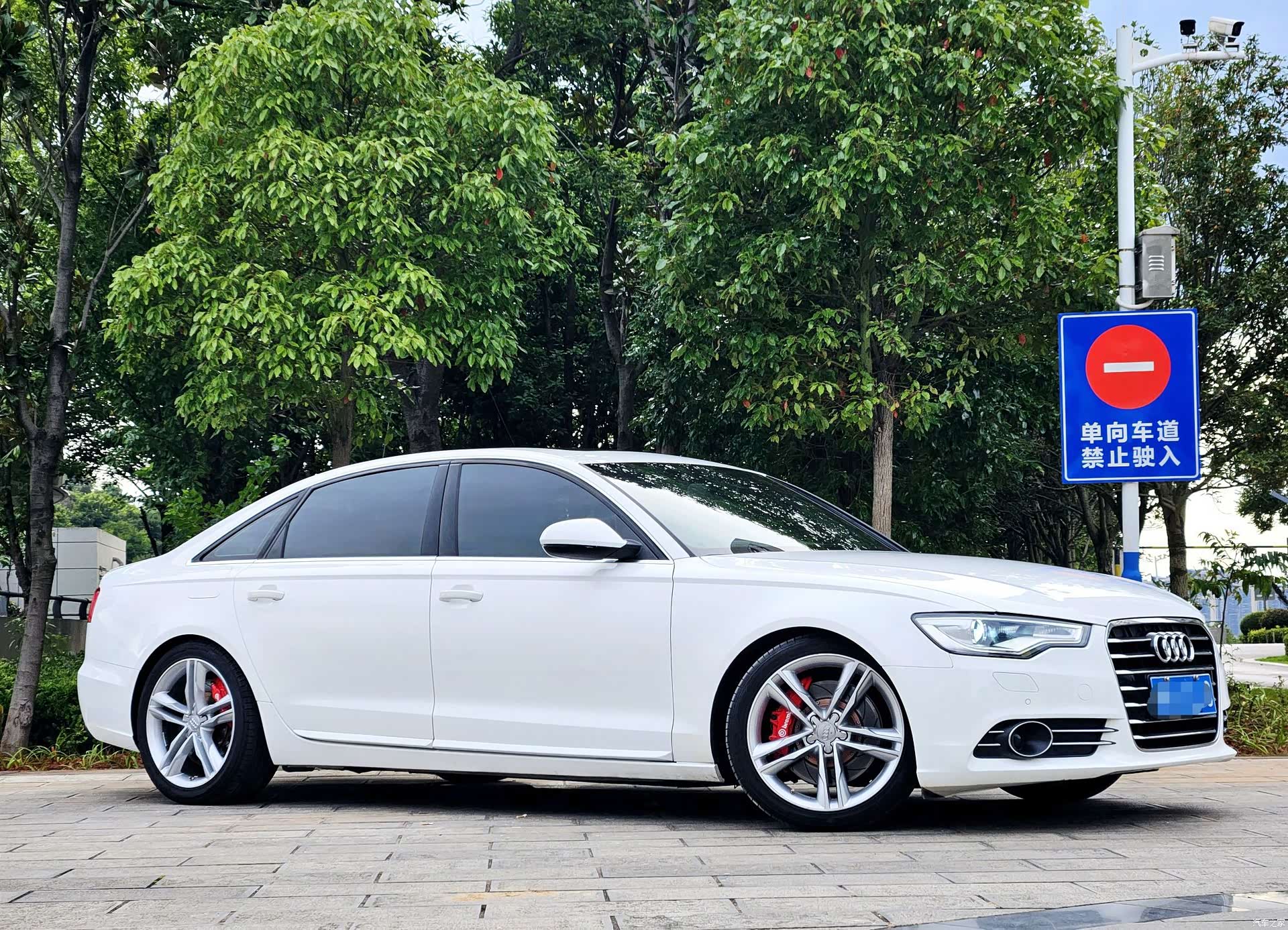 Audi A6L, 2013 3