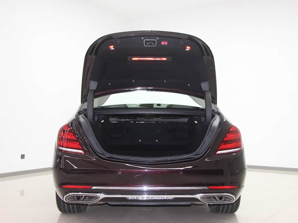 Mercedes-Benz S-class Mercedes-Benz S-class