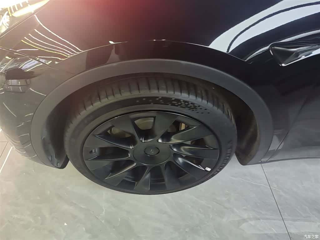 Tesla Model Y, 2022 23