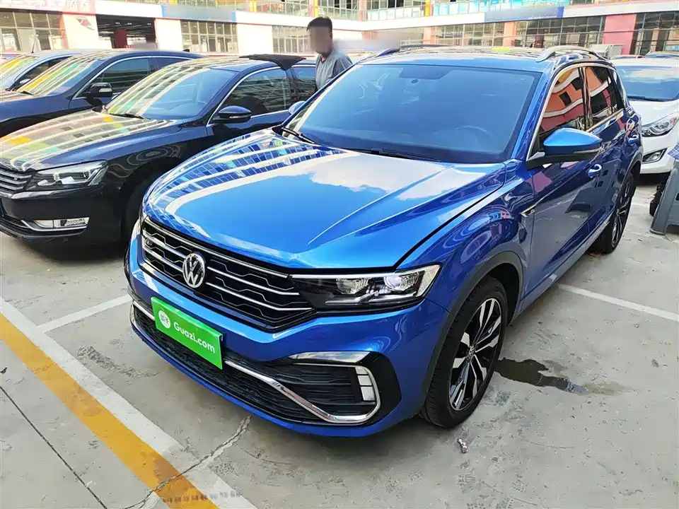 Volkswagen T-ROC exploring Songs