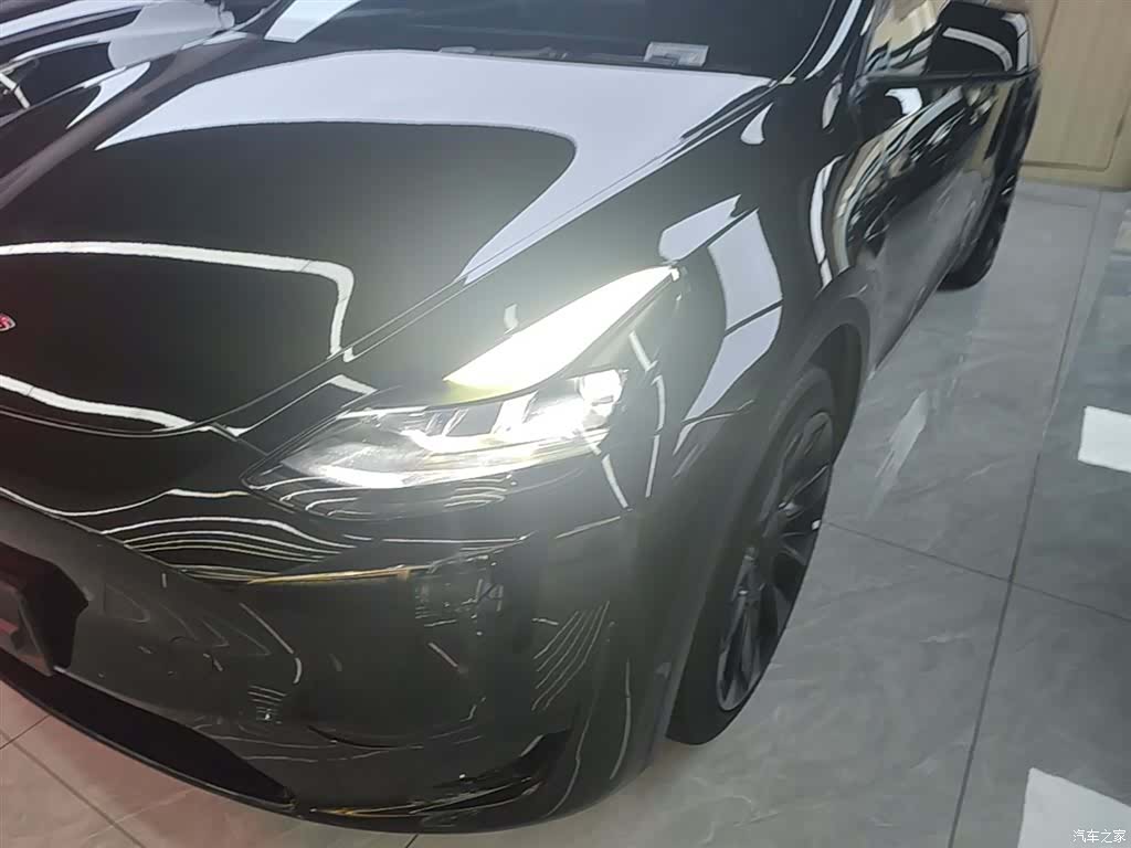 Tesla Model Y, 2022 24