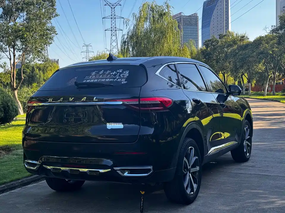 Haval F7