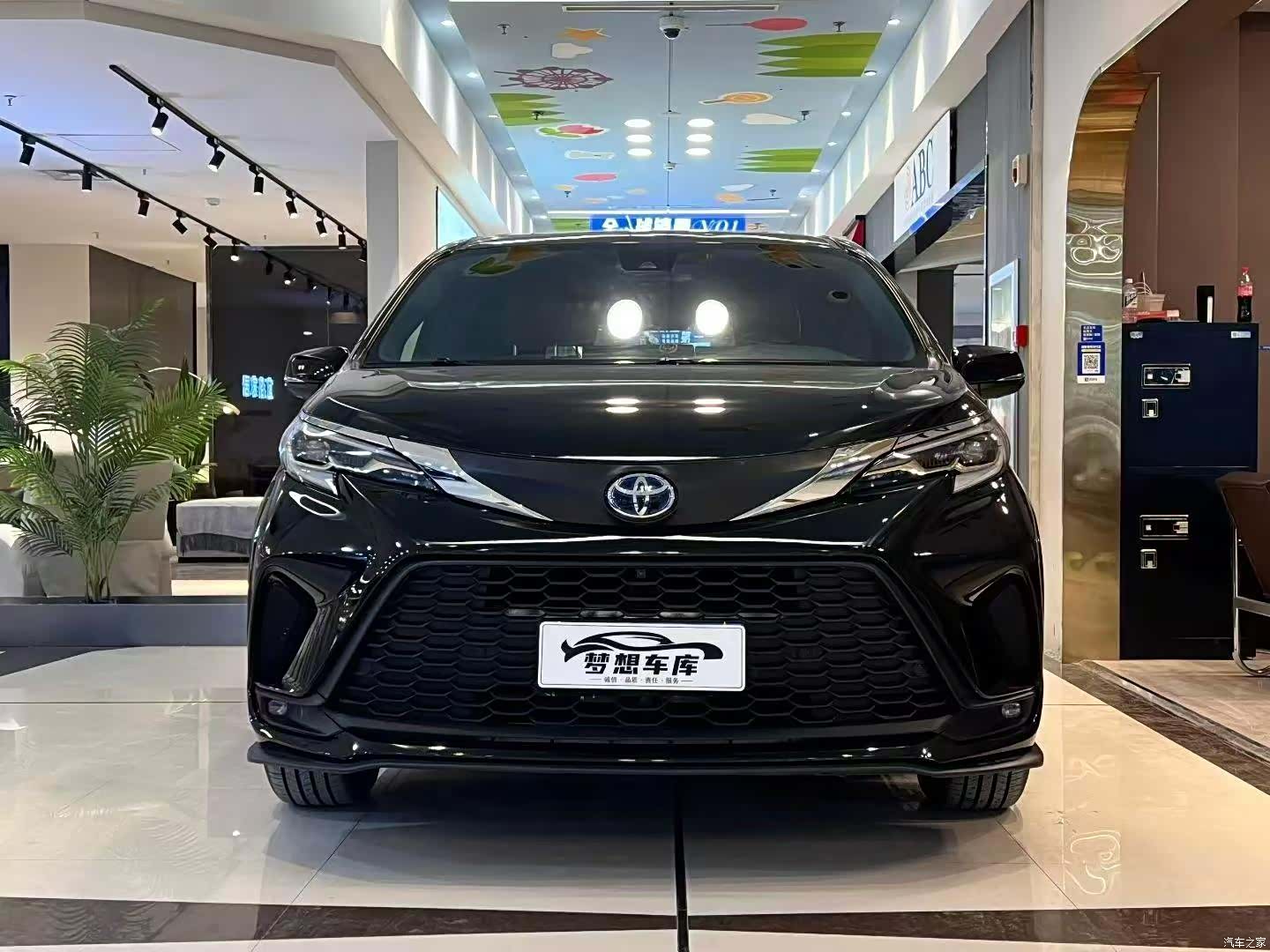 Toyota Granvia, 2024 2