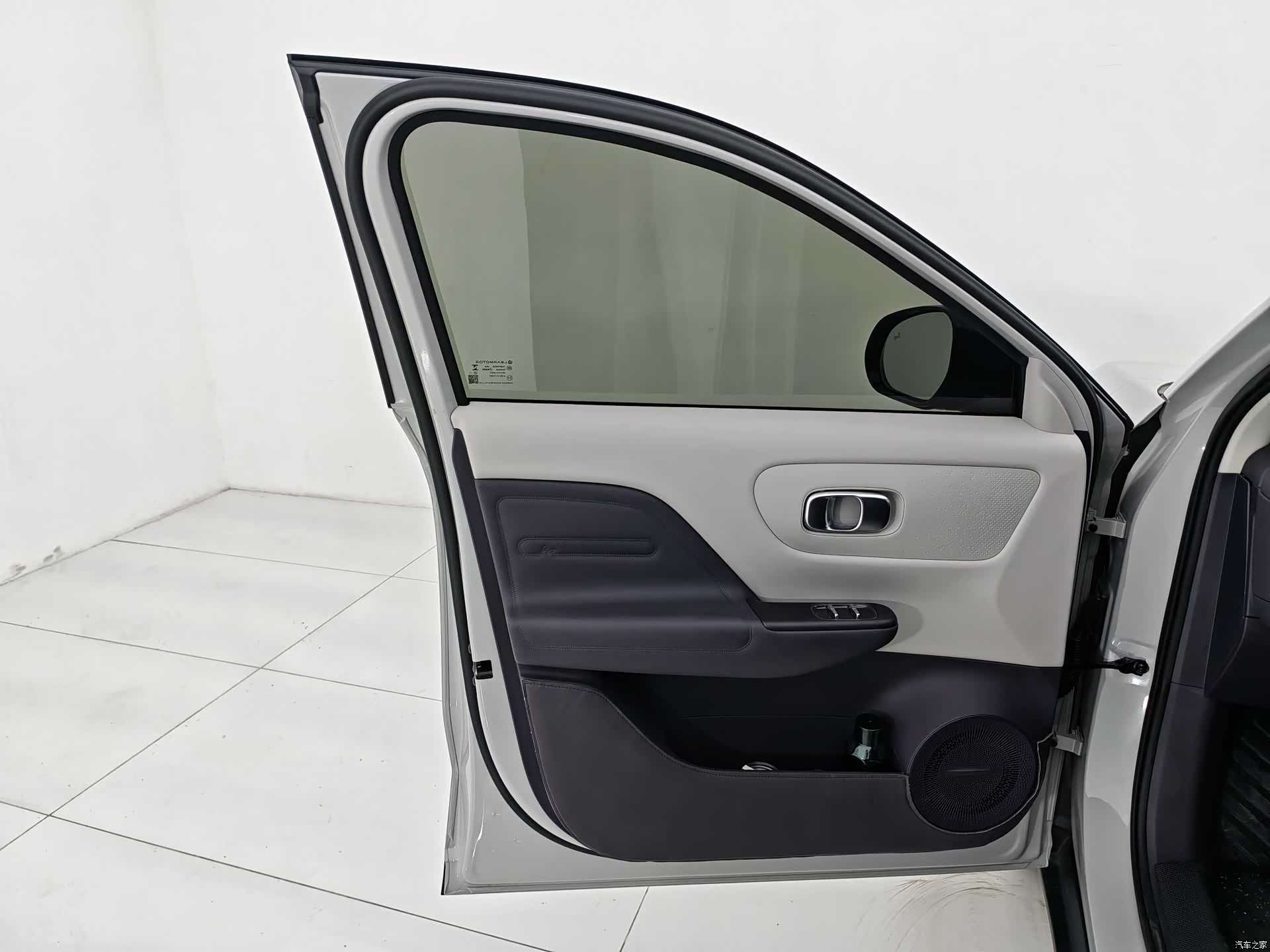 Leapmotor B10, 2025 12