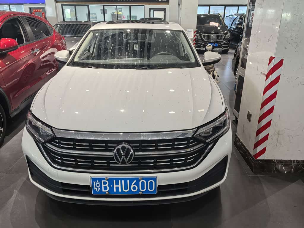 Volkswagen Sagitar