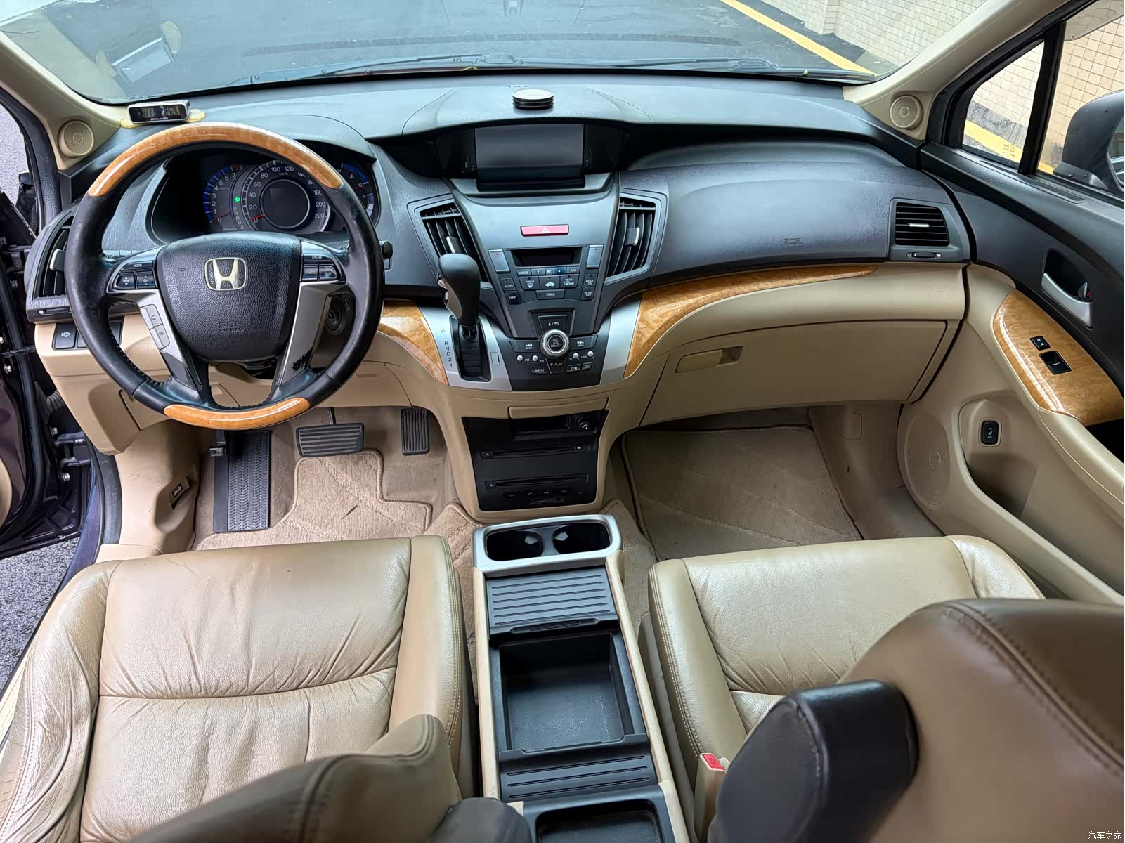 Honda Odyssey, 2011 все фото