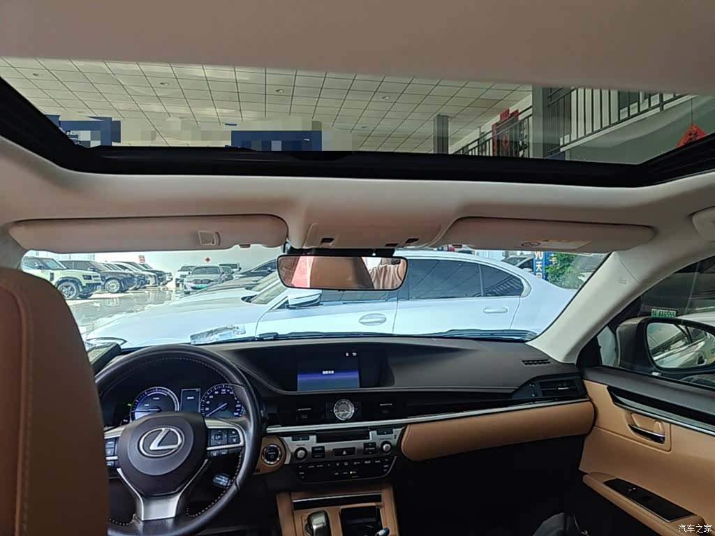 Lexus ES, 2018 18