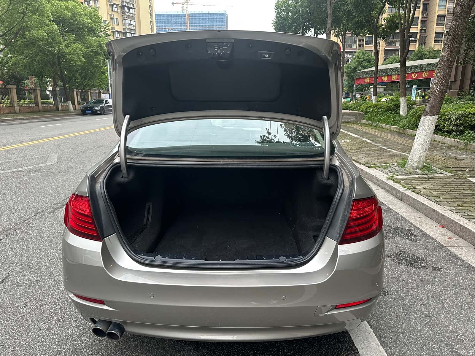 BMW 5 Series, 2016 11