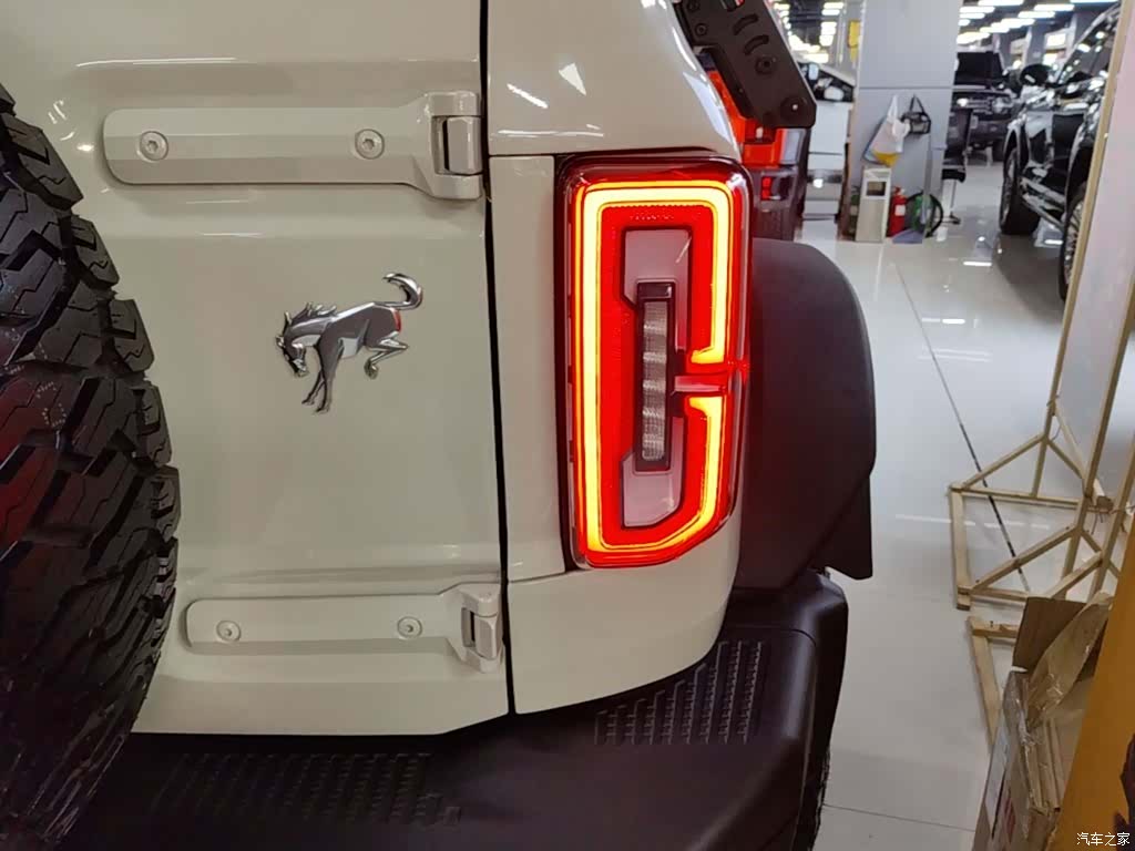 Ford Bronco, 2025 8