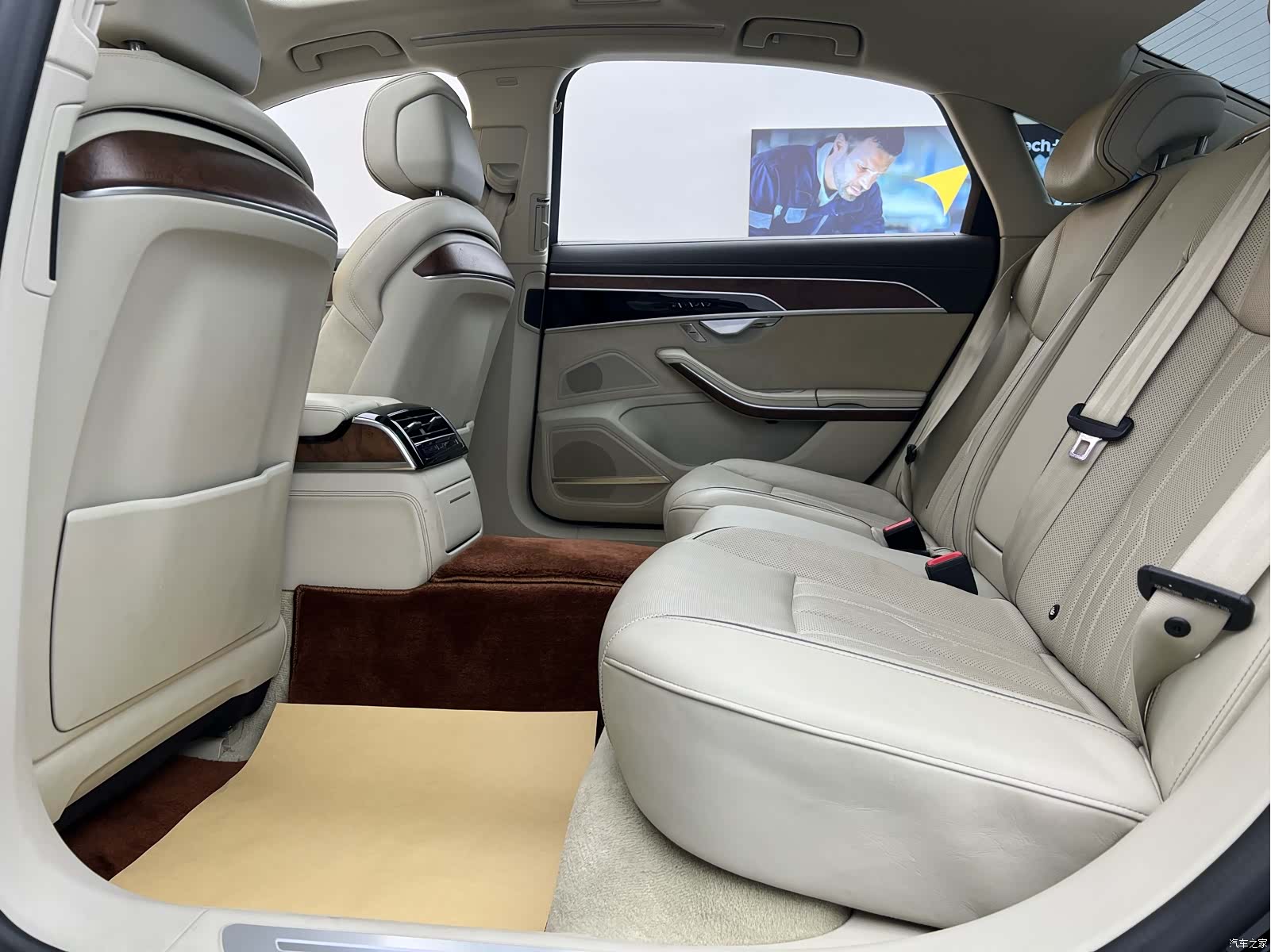 Audi A8L, 2020 25