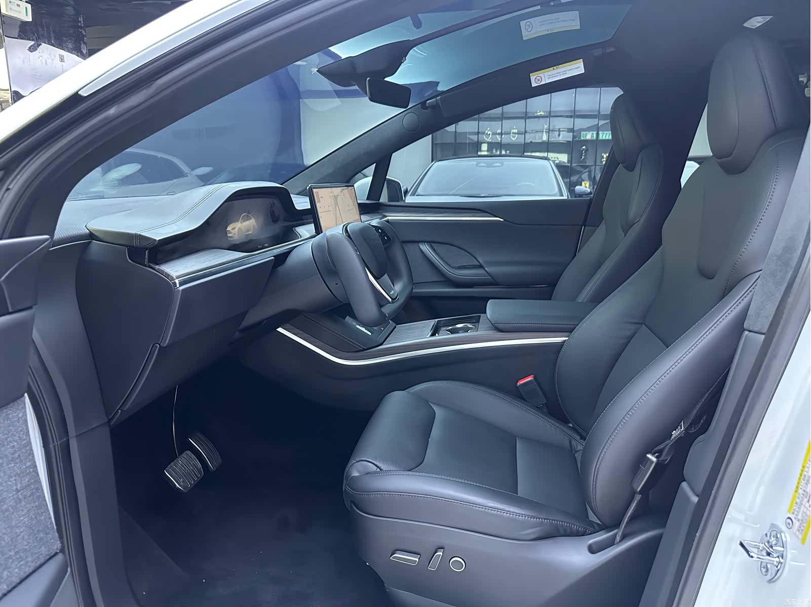 Tesla Model X, 2023 7
