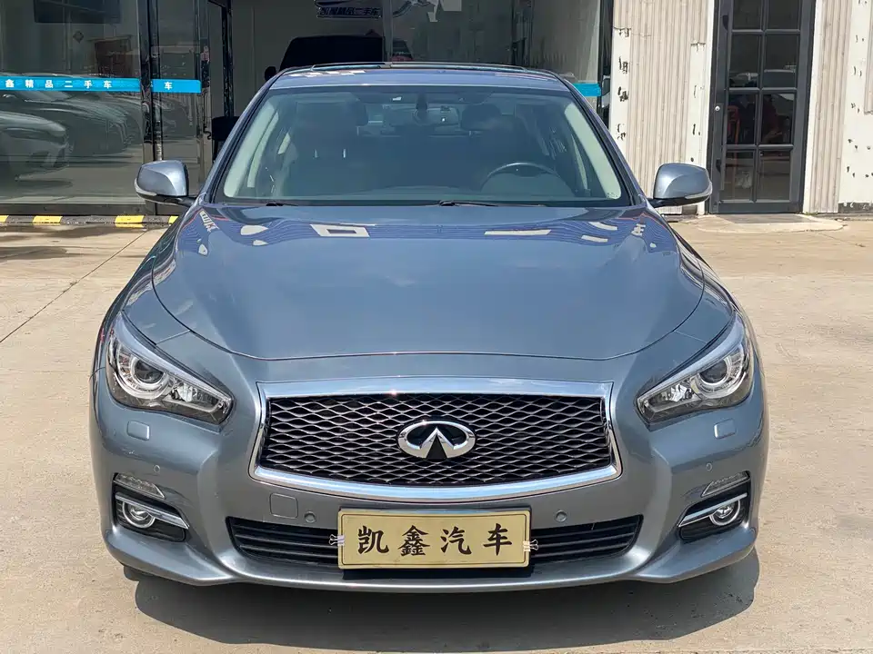Infiniti Q50L